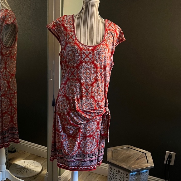 NWT. Max Studio, Large, Red Patterned Women's Dress - Picture 2 of 10